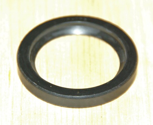3642 shaft seal clutch oil - shaft,