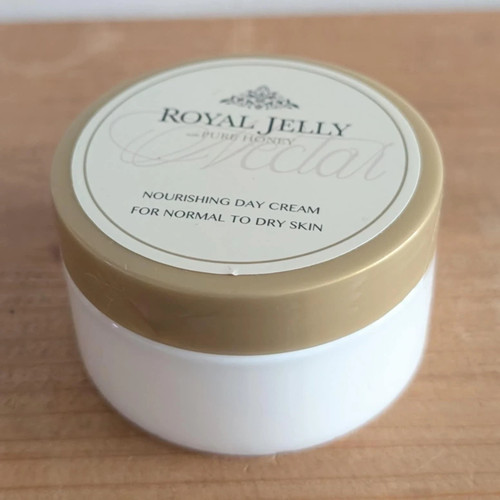 Royal jelly nourishing day - jelly,