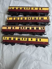 4 X. Triang. Carriages