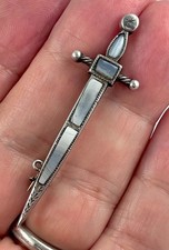 Antique HM 1876 sterling silver Scottish agate sword brooch pin