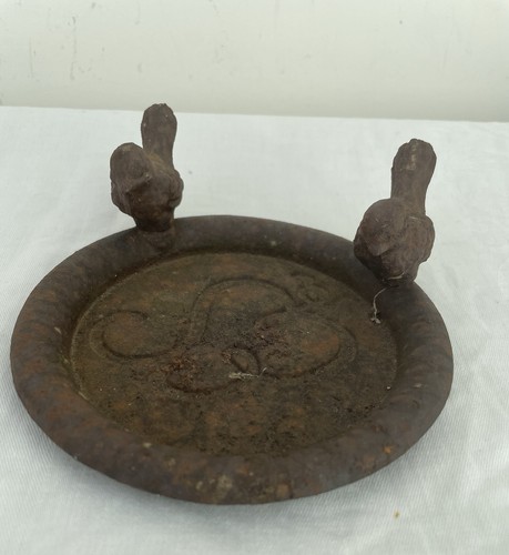 Vintage small cast iron bird - iron,