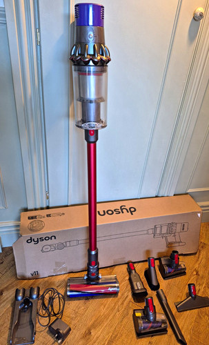 Dyson v11 cordless bagless - dyson,