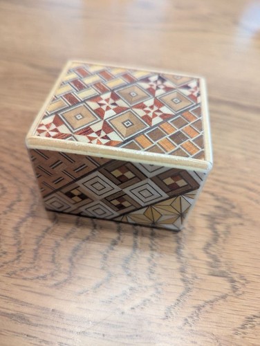 Kumiko geometric puzzle - kumiko, box