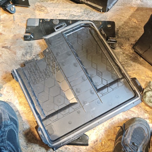 Ford transit battery - transit, cover