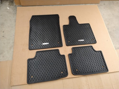 Genuine jaguar pace rubber - genuine,