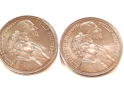 Two 1997 pound coin queen - 1997,