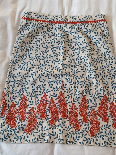 White stuff line - knee, length