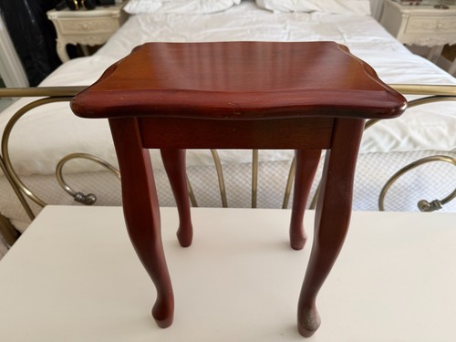 Small mahogany table - small,