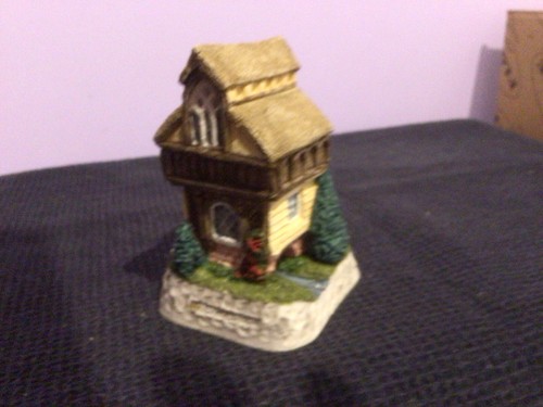 David winter cottage friar - cottage,