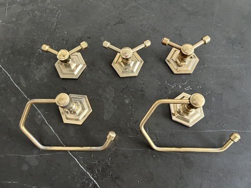 Vintage brass bathroom - vintage,