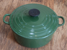 Le Creuset Casserole Dish Dutch Oven Circular Round Cast Iron Green 24