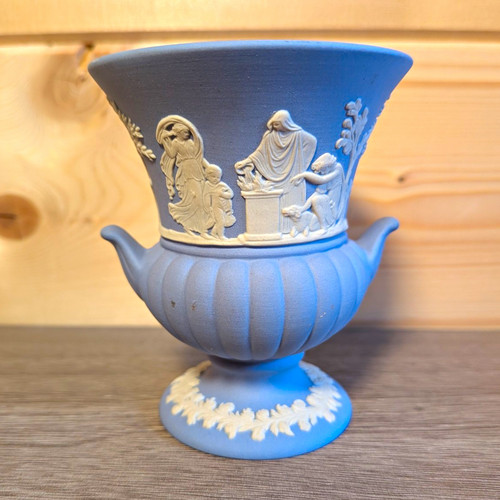 Wedgwood jasperware blue - wedgwood,