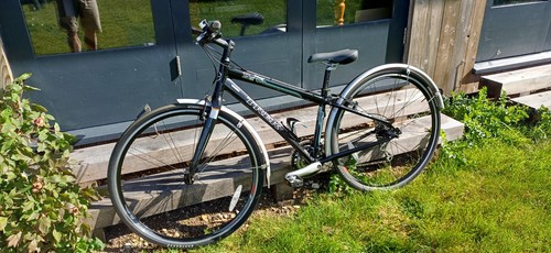 Trek hybrid bike - 7.5,