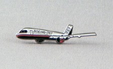 BOEING 757 PLANE ENAMEL PIN BADGE - NEW