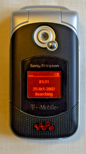 Sony ericsson w300i robbie - sony,