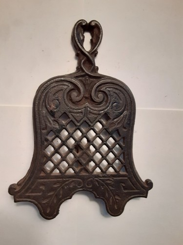 Trivet antique cast iron - antique,,