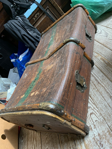 Vintage retro wooden trunk - vintage/retro,