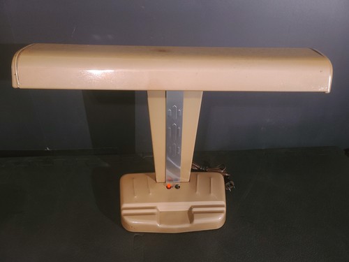 Tested good vintage acme light - tested,