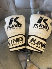 King King Pro 4 Boxing Gloves