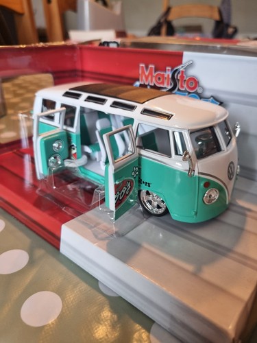 Maisto samba custom - 1:25, vw