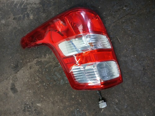 Mitsubishi l200 rear light s - mitsubishi,