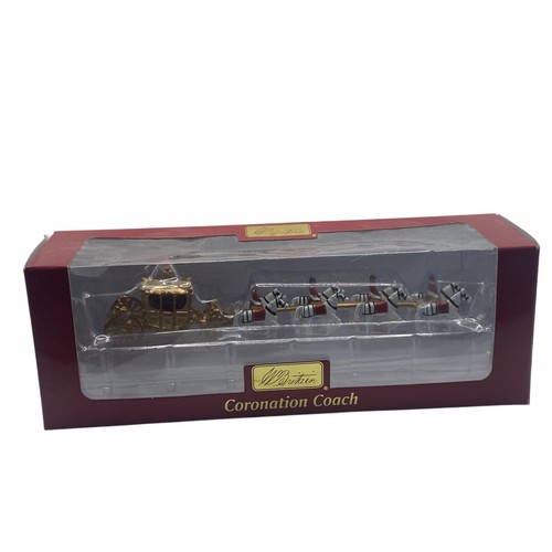 Britain coronation coach - w.,