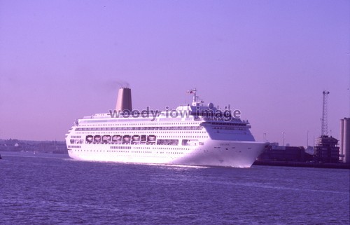 Slxy233 cruise liner - -,