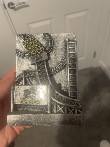 The smiler ride resin - smiler,