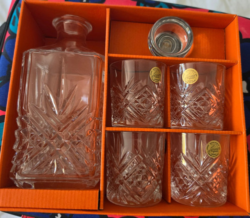 Masquerade crystal whisky - masquerade,