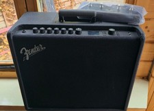 Fender Mustang GT40 Guitar Amplifier with MGT-4 Footswitch