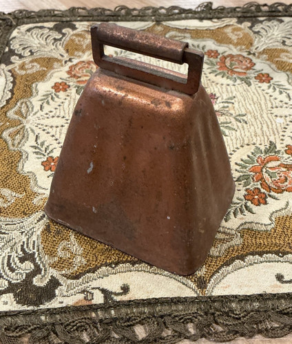 Cow bell vintage - cow,