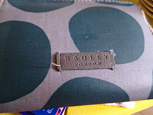 Radley london zip around - radley,