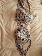 ladies leopnard print bra size 42D - worn in good condtion