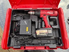 Milwaukee hand drill kit - drill,
