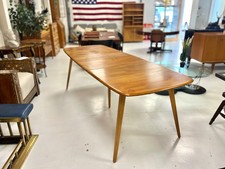 Ercol 444, Grand Windsor Elm Extending Dining Table