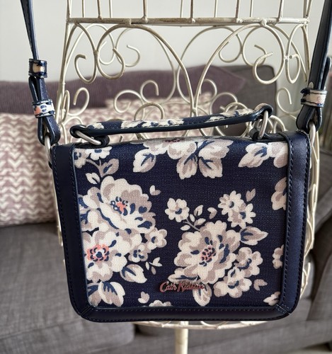 Cath kidston small crossbody - kidston,