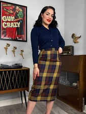 Vivien of Holloway Pencil