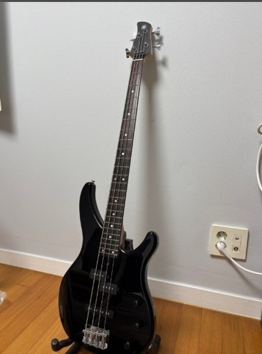 Yamaha bass guitar - guitar, trbx174