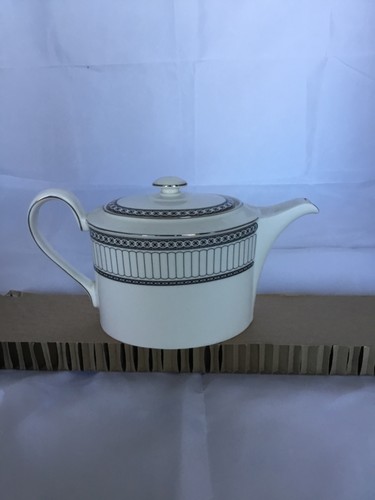 Wedgwood contrasts teapot - wedgwood,