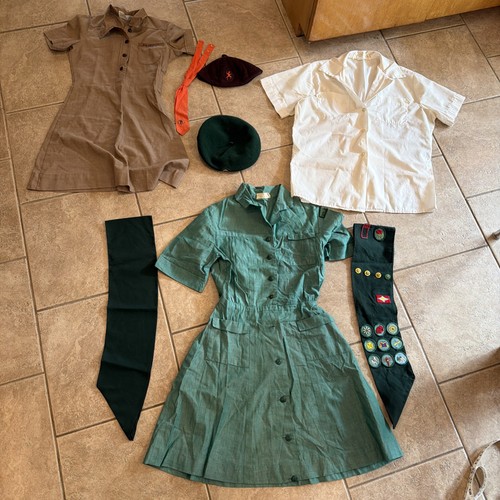 Vintage girl scout brownie - girl, scout/brownie