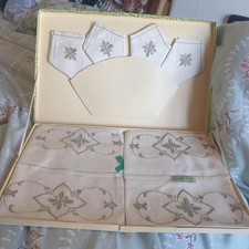 Vtg 2 x Placemats 4 x Napkins