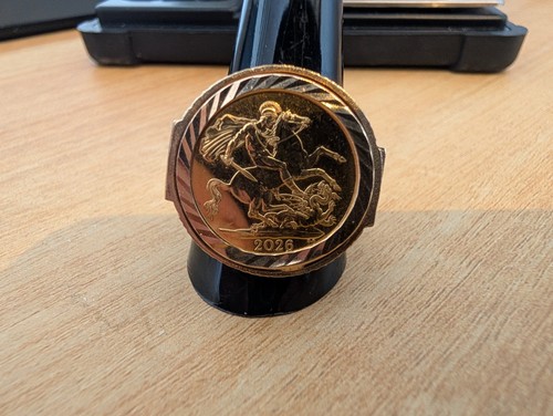 Full sovereign ring 9ct - full, in