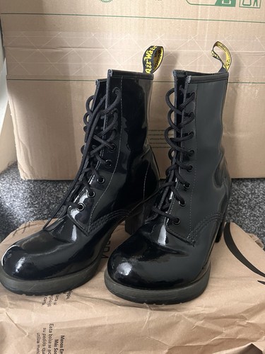 Martens women s heeled - dr.,