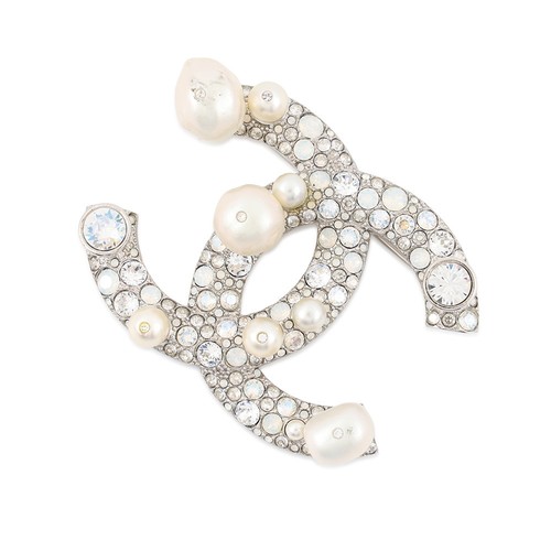 Chanel logo rhinestone faux - chanel,