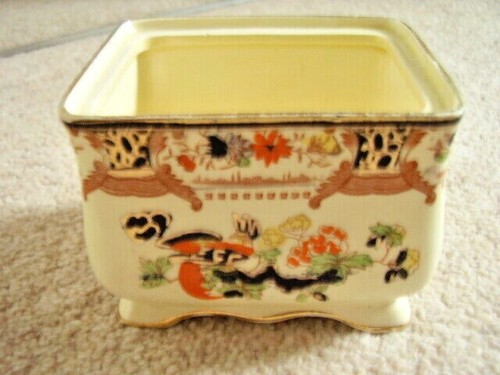 Royal crown derby hand - derby,