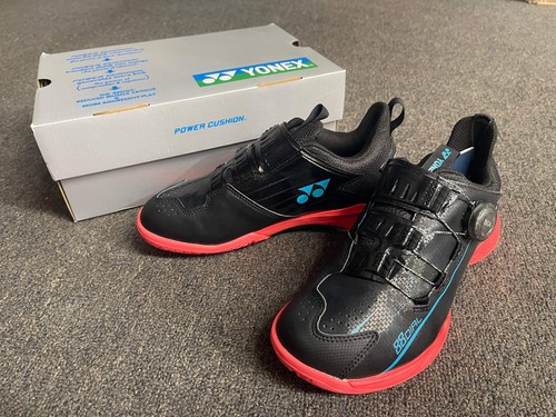 Yonex power cushion - power,