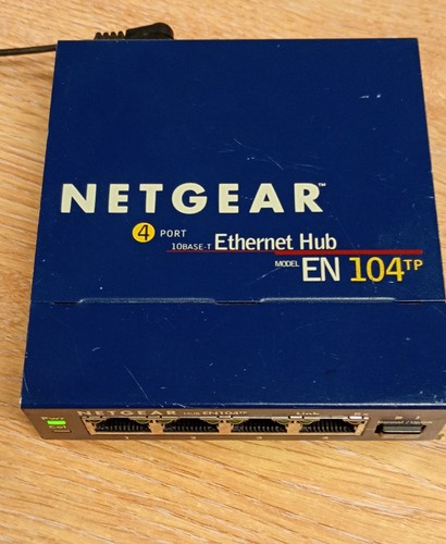 Netgear en104 4 port - netgear,