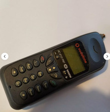 PROP RETRO VINTAGE SAGEM  MC825 FM WALKPHONE COLLECTABLE LOCKED TO SFR  FRANCE