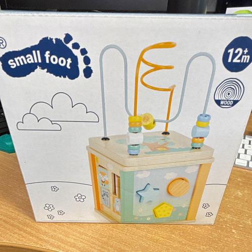 Small foot motor activity cube - small,