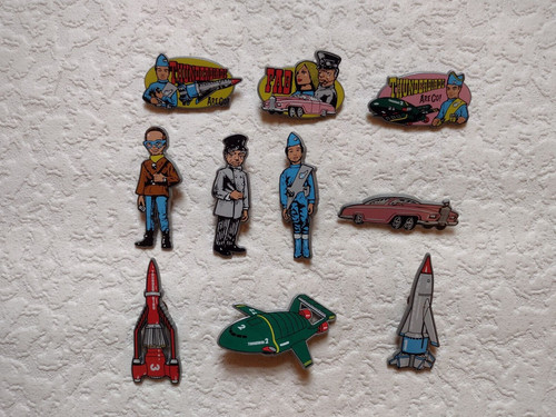Thunderbirds plastic pin - thunderbirds,